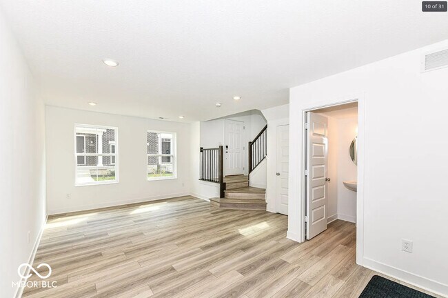 Foto del edificio - 13817 Gatsby Dr