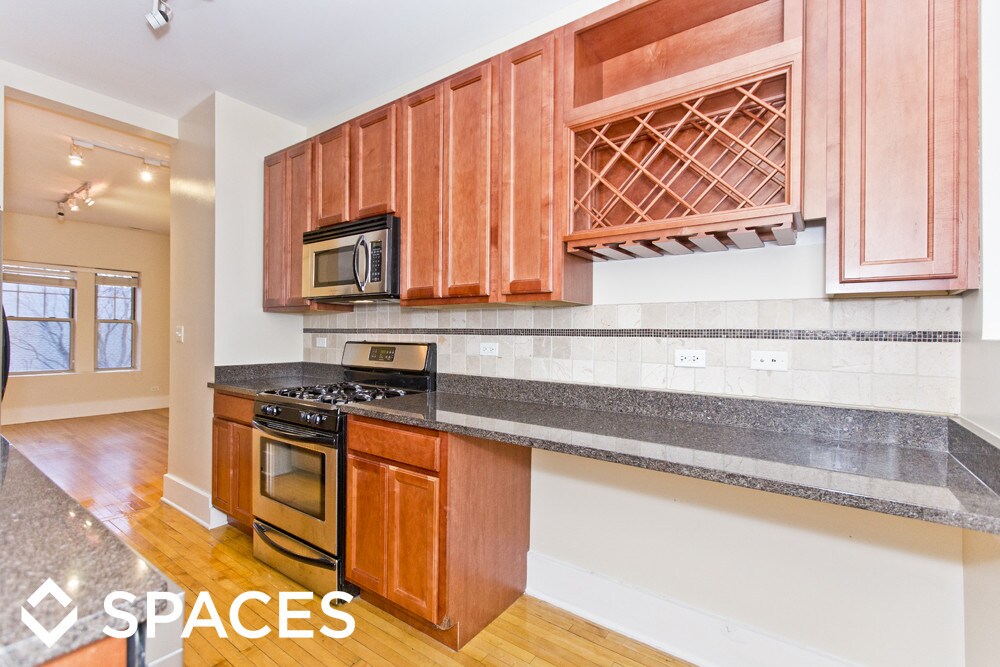 Foto principal - 3449 N Wolcott Ave