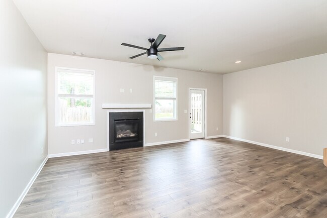 Foto del edificio - 3023 Creekside Overlook Wy