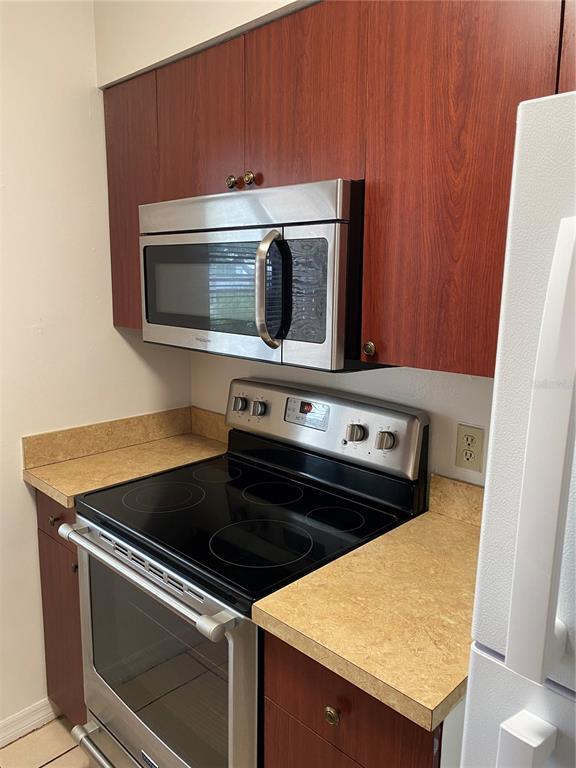Foto del edificio - 7505 Pitch Pine Cir