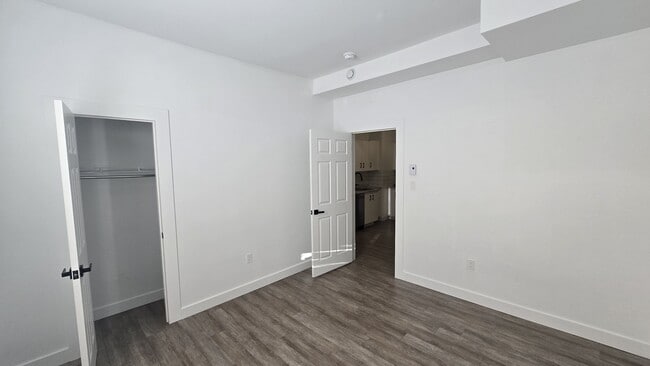 Building Photo - 87 Weldon St