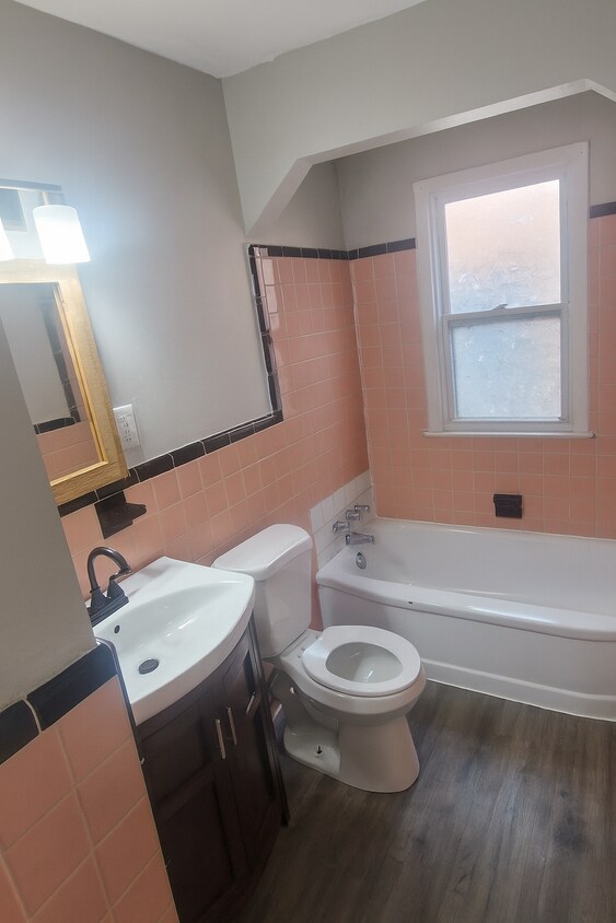 Building Photo - 13593 Meyers Rd