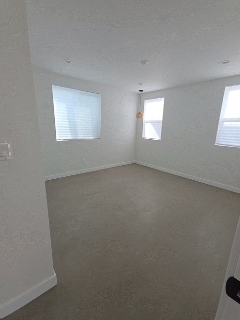 Building Photo - 844 W 148th Pl