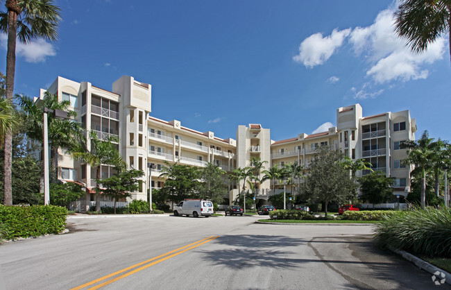 Foto del edificio - Royal Point at Palm Aire