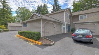 Building Photo - 7121 NE 171st Ln