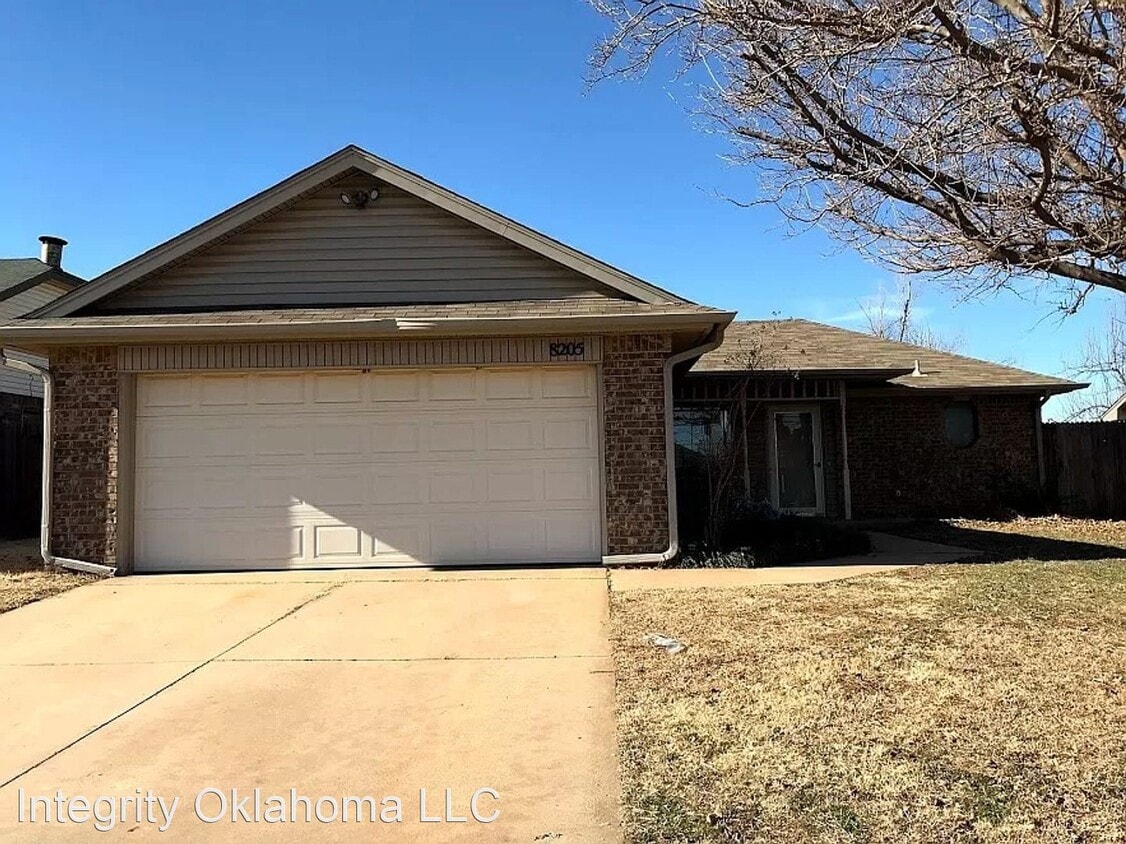 8205 Cinnamon Teal Dr, Oklahoma City, OK 73132 House Rental in
