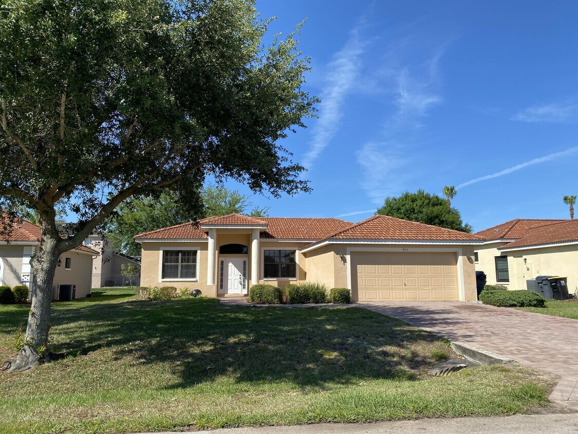 Foto principal - 405 Caraway Dr