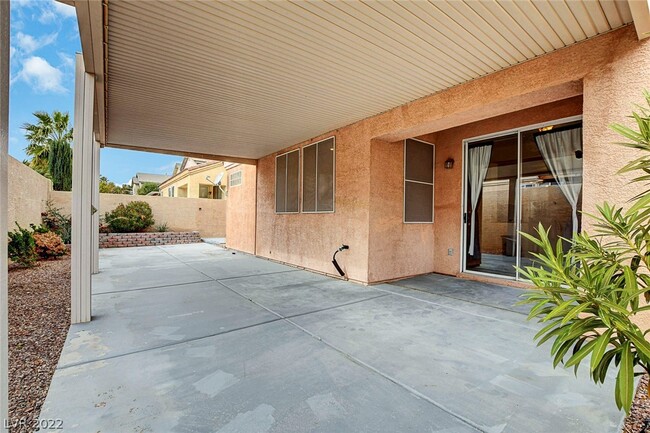 Foto del edificio - 9013 Big Plantation Ave