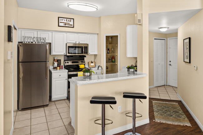 Kitchen - Westbury at Lake Brandon