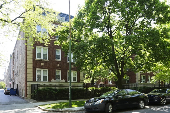 Building Photo - 4721 S. Ellis Avenue