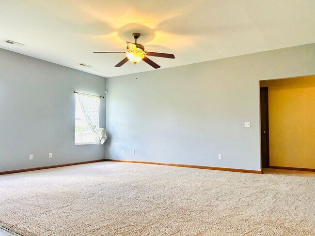 Foto del edificio - Spring Valley Location! Beautiful Single-Family Home