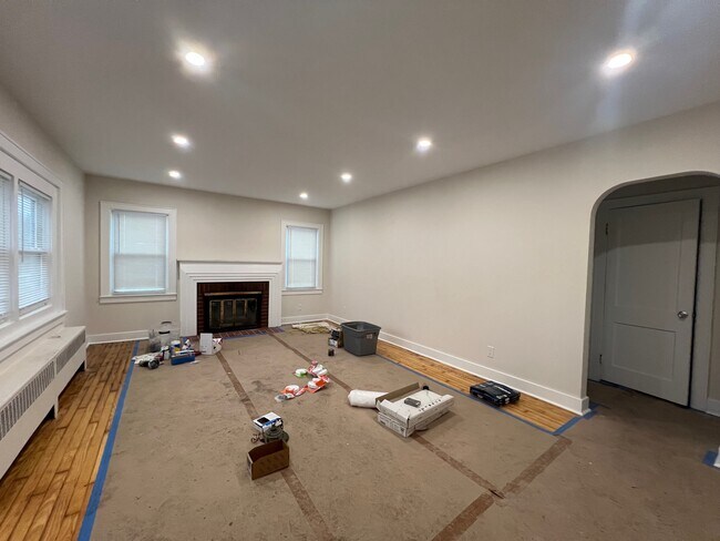 Building Photo - 481 Albany Shaker Rd