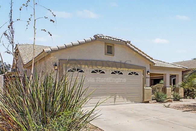 Building Photo - 22360 E Via Del Rancho Rd