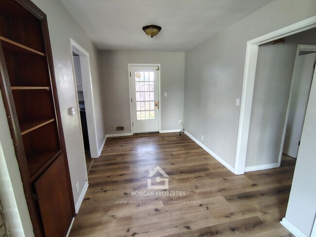 Building Photo - 2634 Brown St