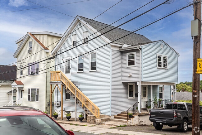 Building Photo - 62 Butler St