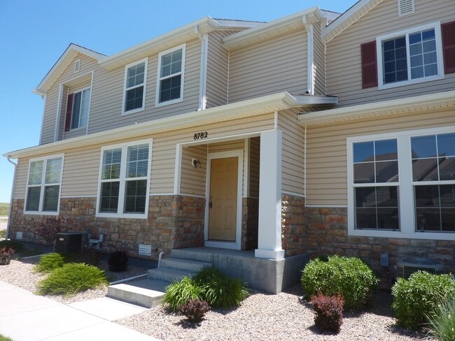 3 Bed 2.5 Bath Townhome With AC Available ... - 3 Bed 2.5 Bath Townhome With AC Available ...