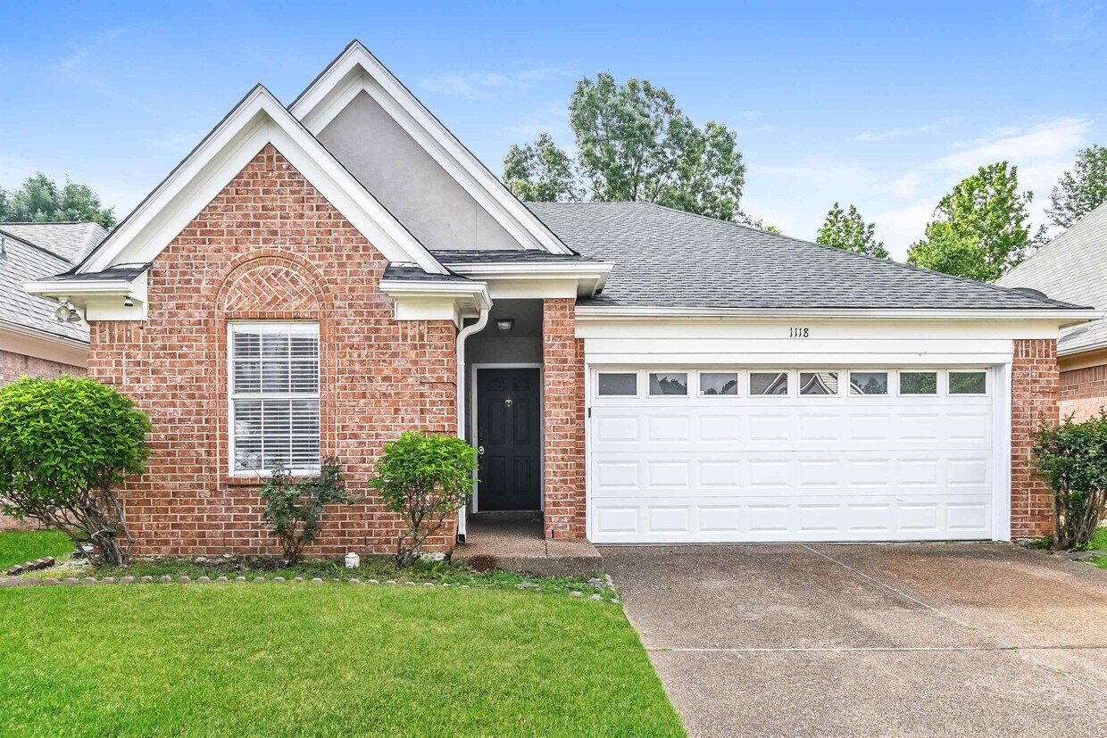 Primary Photo - 1118 Cross Wood Ln