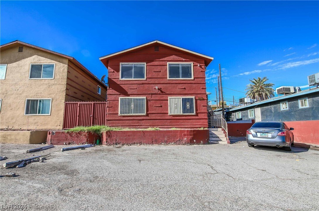 Primary Photo - 375 N 15th St