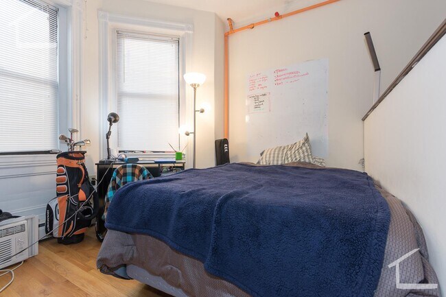 Foto del edificio - 901 Beacon St