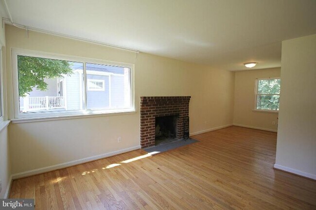 Foto del edificio - 2118 Greenwich St