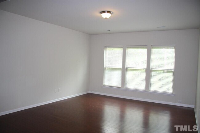 Building Photo - 1349 Cozy Oak Ave