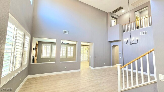 Foto del edificio - 326 Carlisle Crossing St