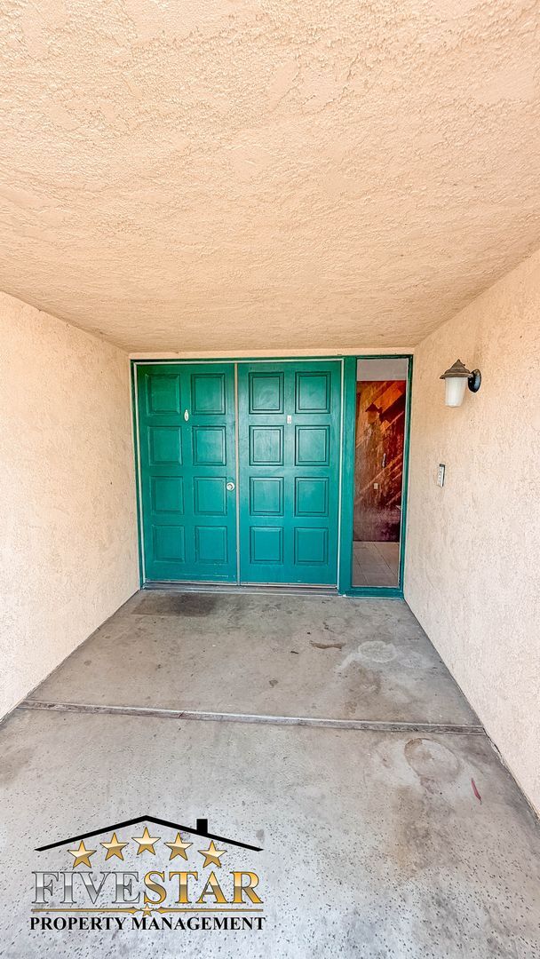 Foto del edificio - House for Rent on 2446 Hasti Acres Drive