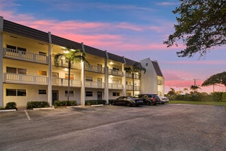 Building Photo - 6890 Royal Palm Blvd