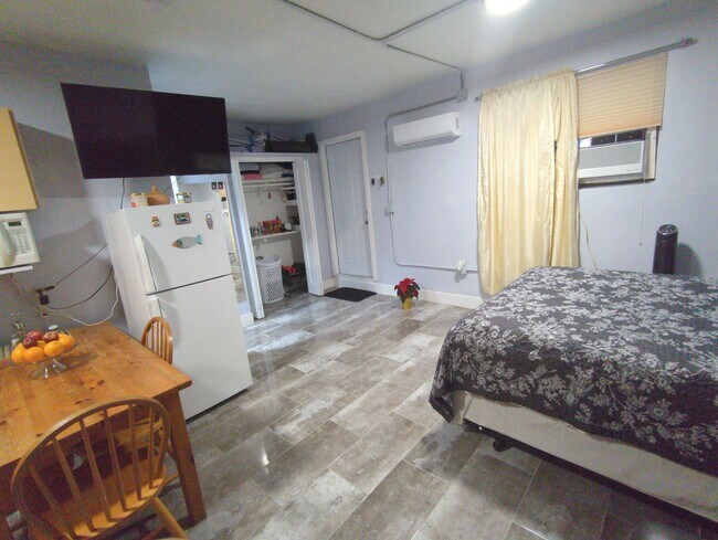 Foto del edificio - 901 SW 103rd Ct