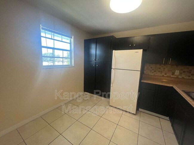 Photo - 3210 Louisiana Ave Apartment