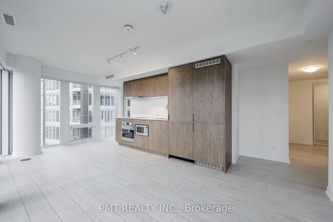 Building Photo - 60-2360 Shuter St