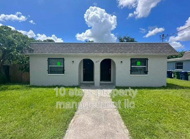 Foto del edificio - 9812 N 11th St