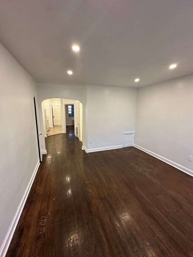 Foto del edificio - 1357 Adams St NE