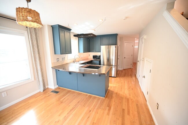 Building Photo - 9216 N Charleston Ave