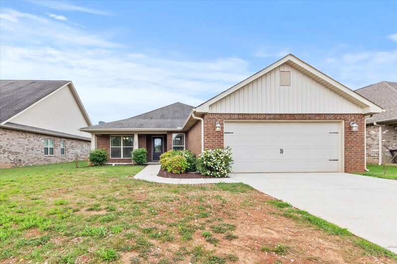 Foto principal - 127 Pembridge Ln