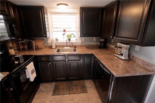 Foto del edificio - 4 Highland Ct