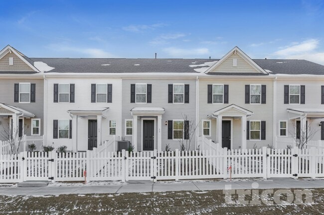 Building Photo - 11 Beautyberry St