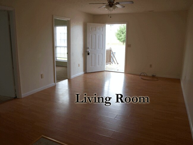 Foto del edificio - 190 Dogwood Pointe Dr