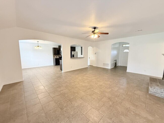 Foto del edificio - 3906 Anvil Range Rd