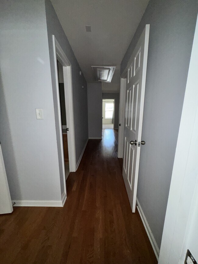 Foto del edificio - 3159 Creston Park Ct