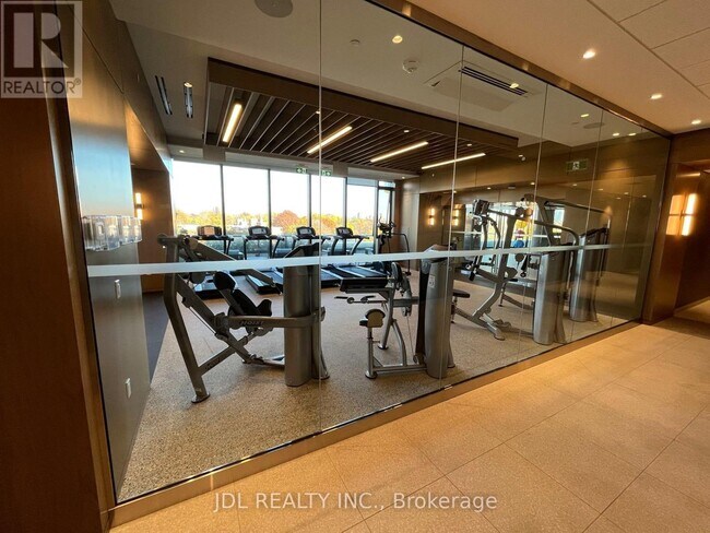 Photo du bâtiment - 575 Bloor St E