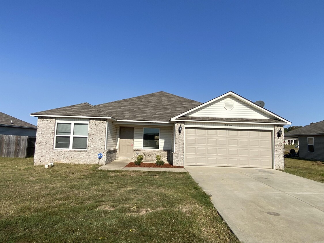 Primary Photo - 2280 Centennial Valley Dr