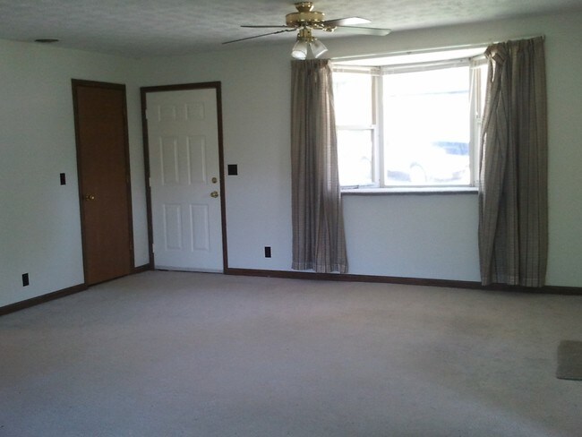 Foto del edificio - 15 Circle Dr