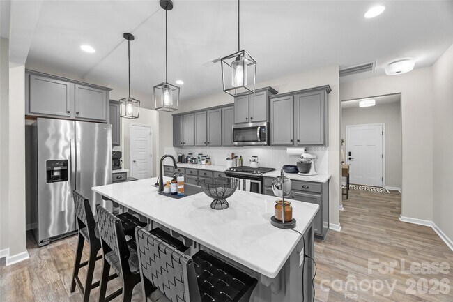 Foto del edificio - 1140 Streamside Ln