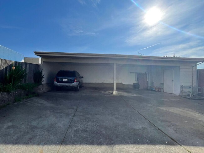 Foto del edificio - 3631 Judah St