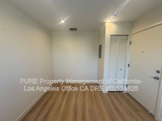 Foto del edificio - 1536 1/2 W 205th St