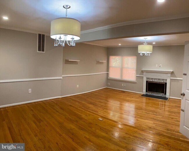 Building Photo - 11564 Summer Oak Dr