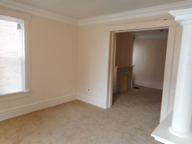 Foto del edificio - 166-168-168 E 11th Ave