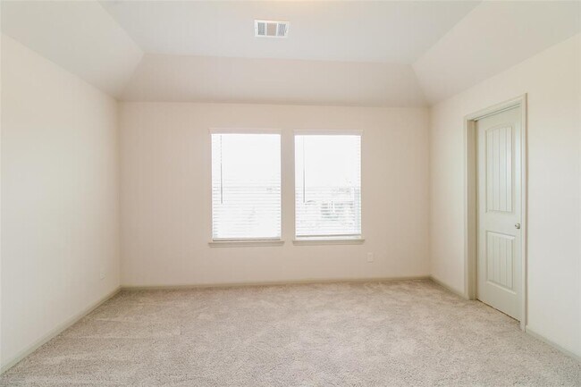 Foto del edificio - 7946 Cypress Dr