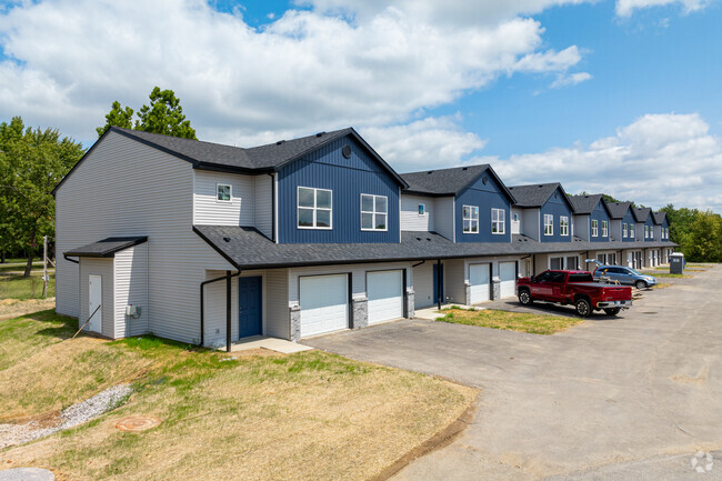 Building Photo - Homestead Townhomes